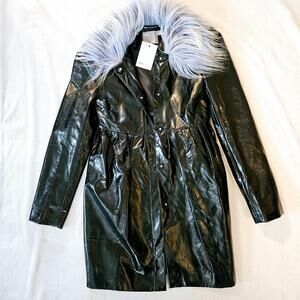 ASOS Black Faux Leather Vinyl Jacket, Faux Fur Collar, Women's size 8, NWT